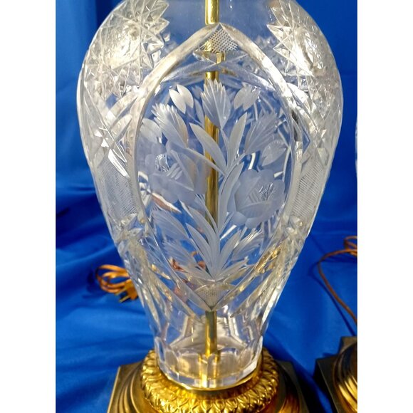 Vintage  Hollywood Regency Bohemian Crystal Brass  Buffet Table Lamp MUST BUY 2! - Picture 4 of 13